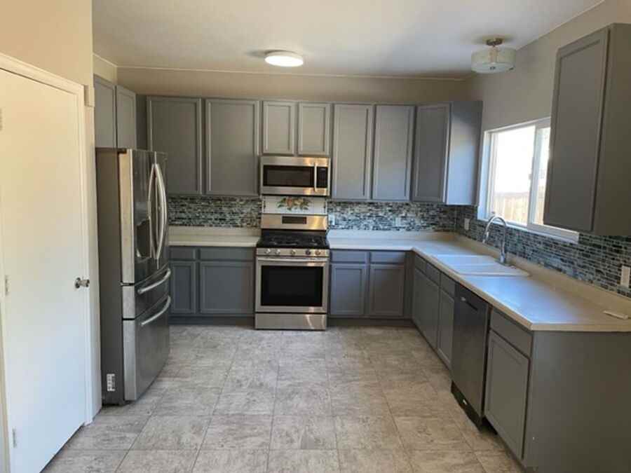 5189 Mountain Air Cir - Photo 2 of 17