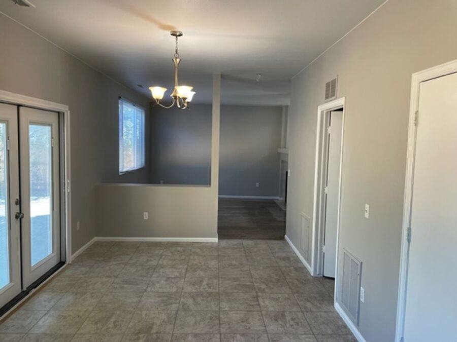 5189 Mountain Air Cir - Photo 3 of 17