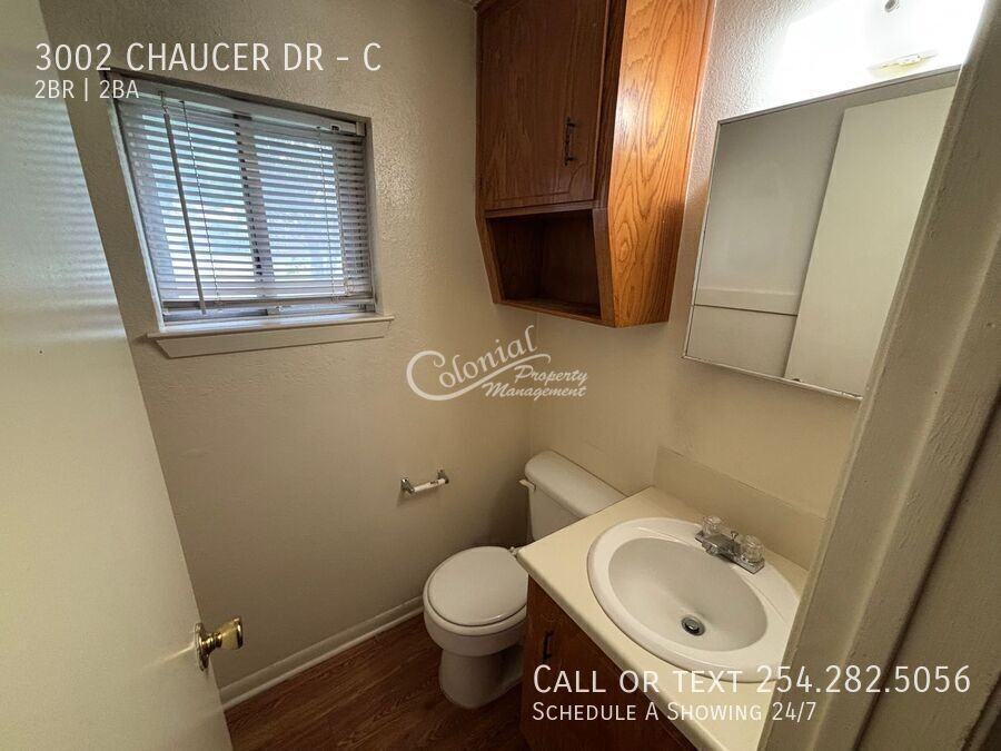 3002 Chaucer Dr #C - Photo 6 of 11