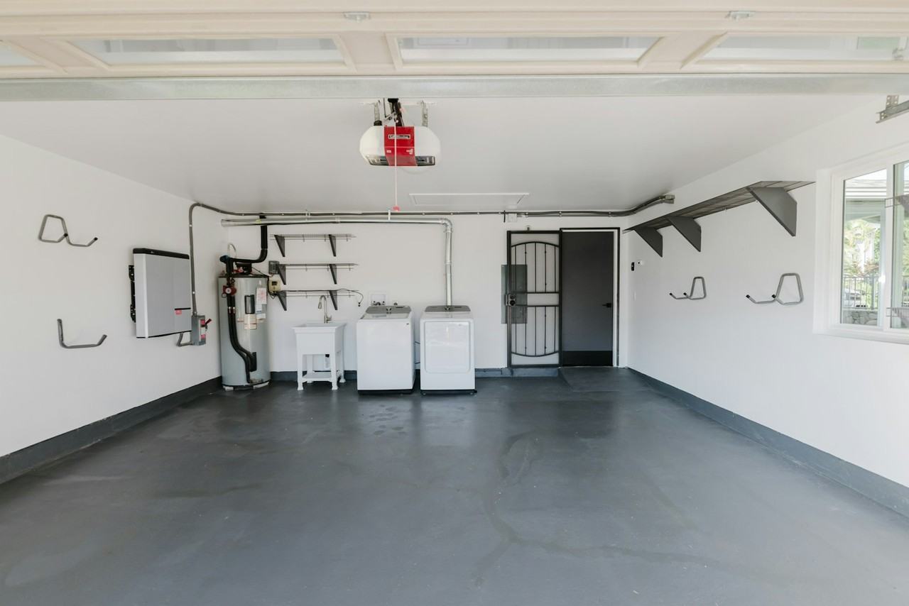 91-1031 Panapanapuhi Street - Photo 7 of 31