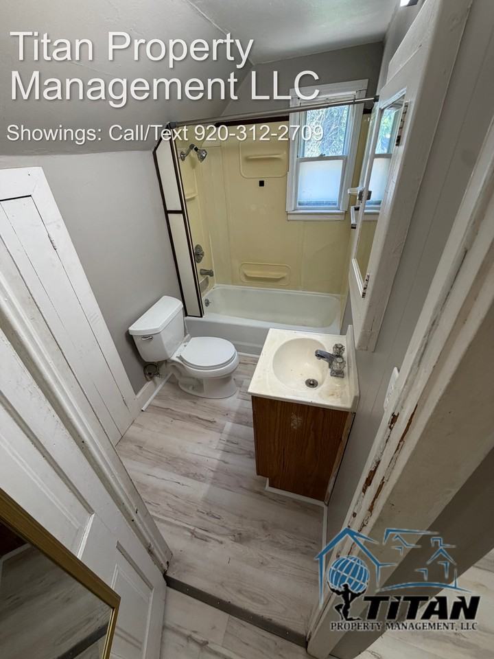 1348 W Spencer St - Photo 5 of 7