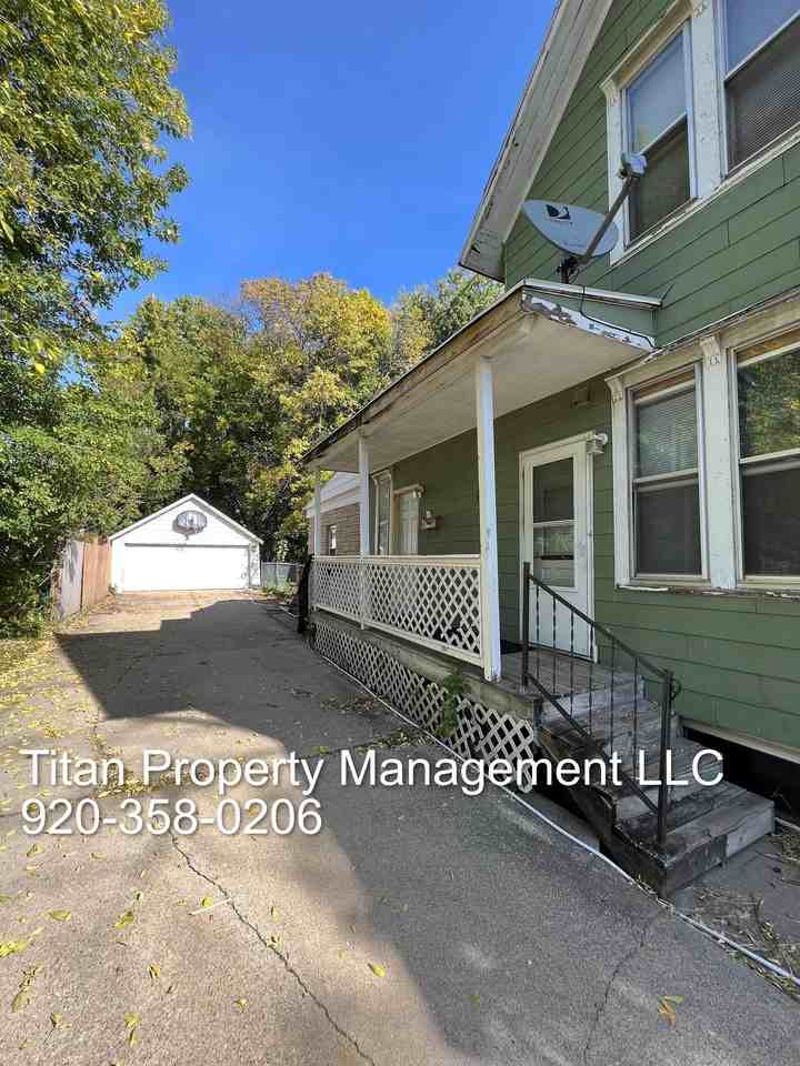 1348 W Spencer St - Photo 7 of 7