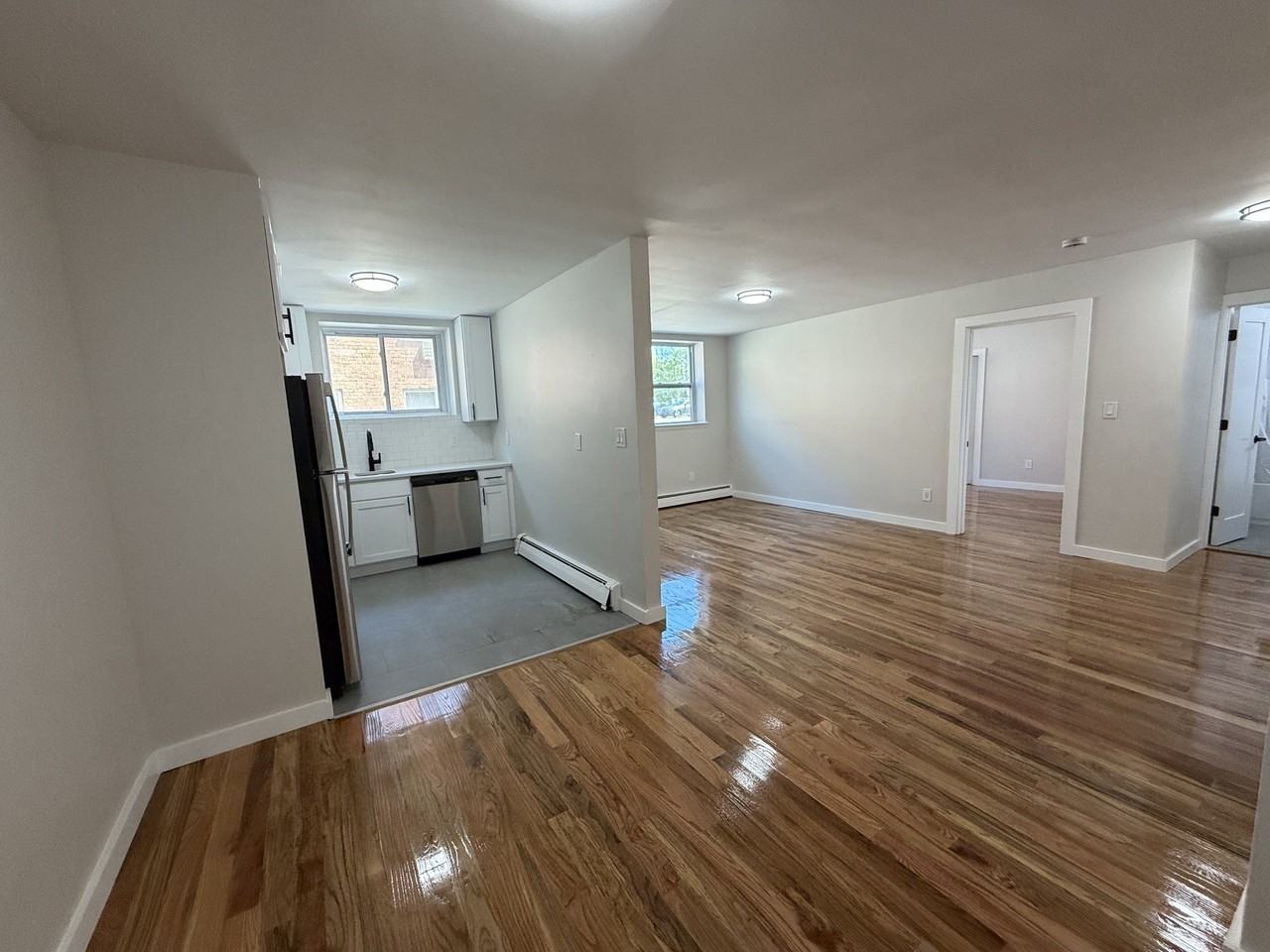 448-458 Lincoln Ave - Photo 7 of 20