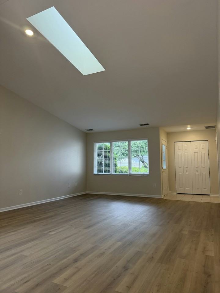 1727 Chestnut Drive - Photo 2 of 14