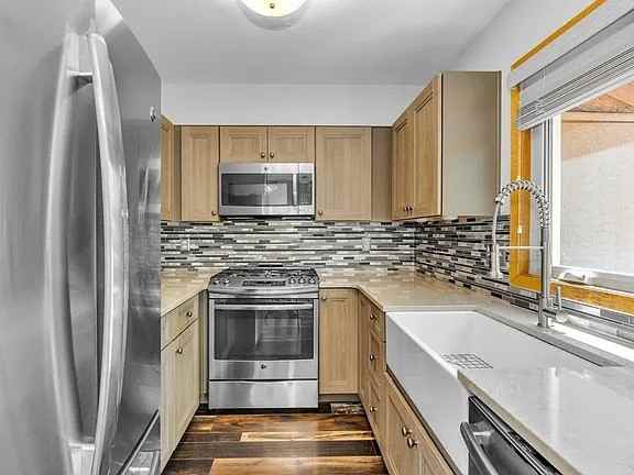 3310 34th Street - Photo 2 of 14
