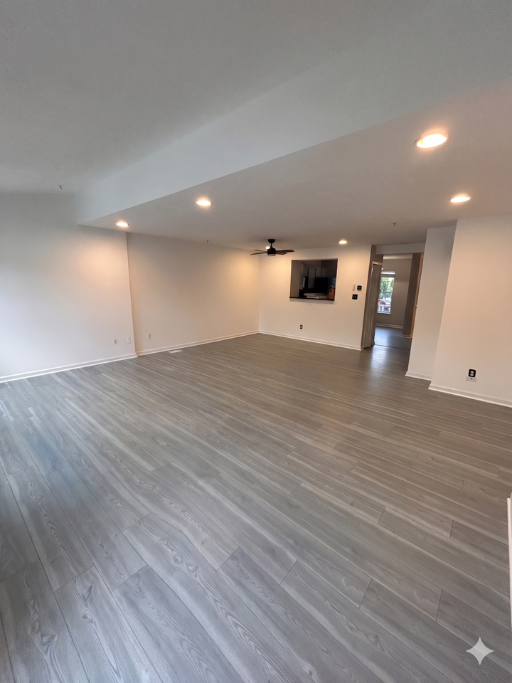 4847 Limestone Ct - Photo 6 of 14