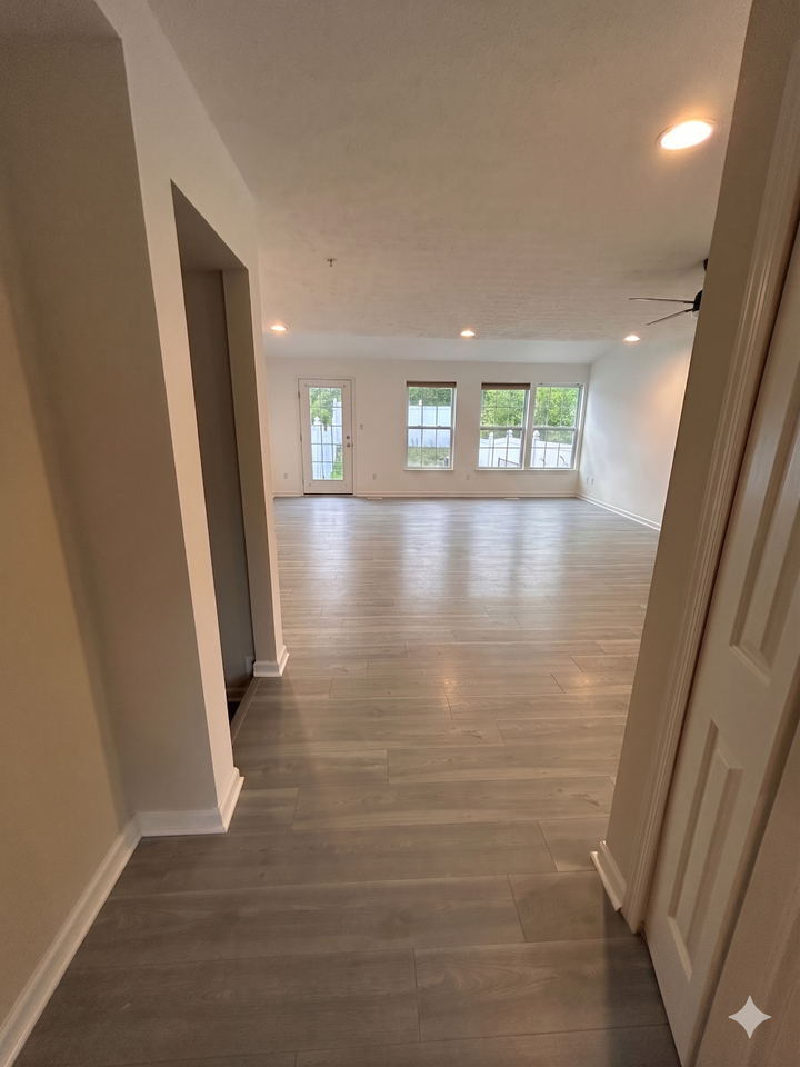 4847 Limestone Ct - Photo 7 of 14