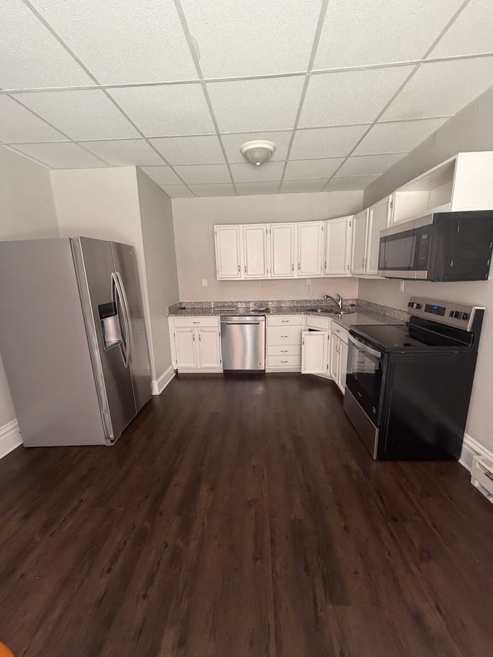 30 West 4th Street - Photo 2 of 21