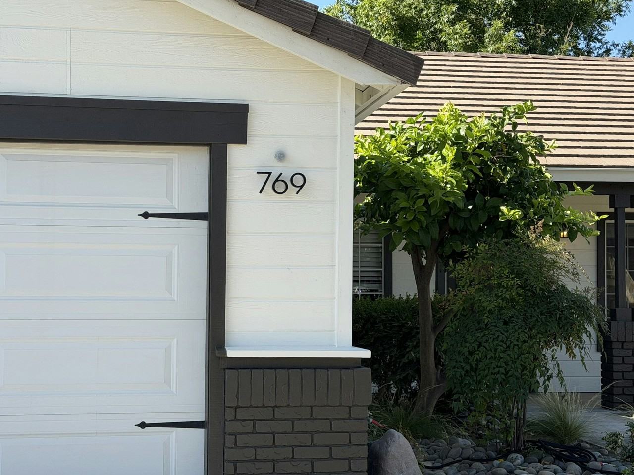 769 Prairie Dunes Drive - Photo 2 of 22