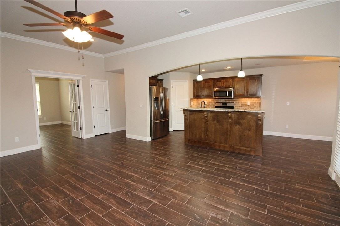 2305 Sw Elington St - Photo 7 of 23