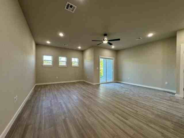 1901 Azlin Pl #C - Photo 6 of 28