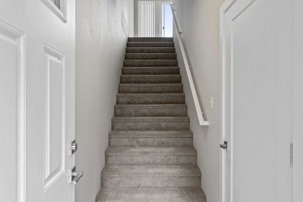 2838 19th Avenue - Photo 4 of 23