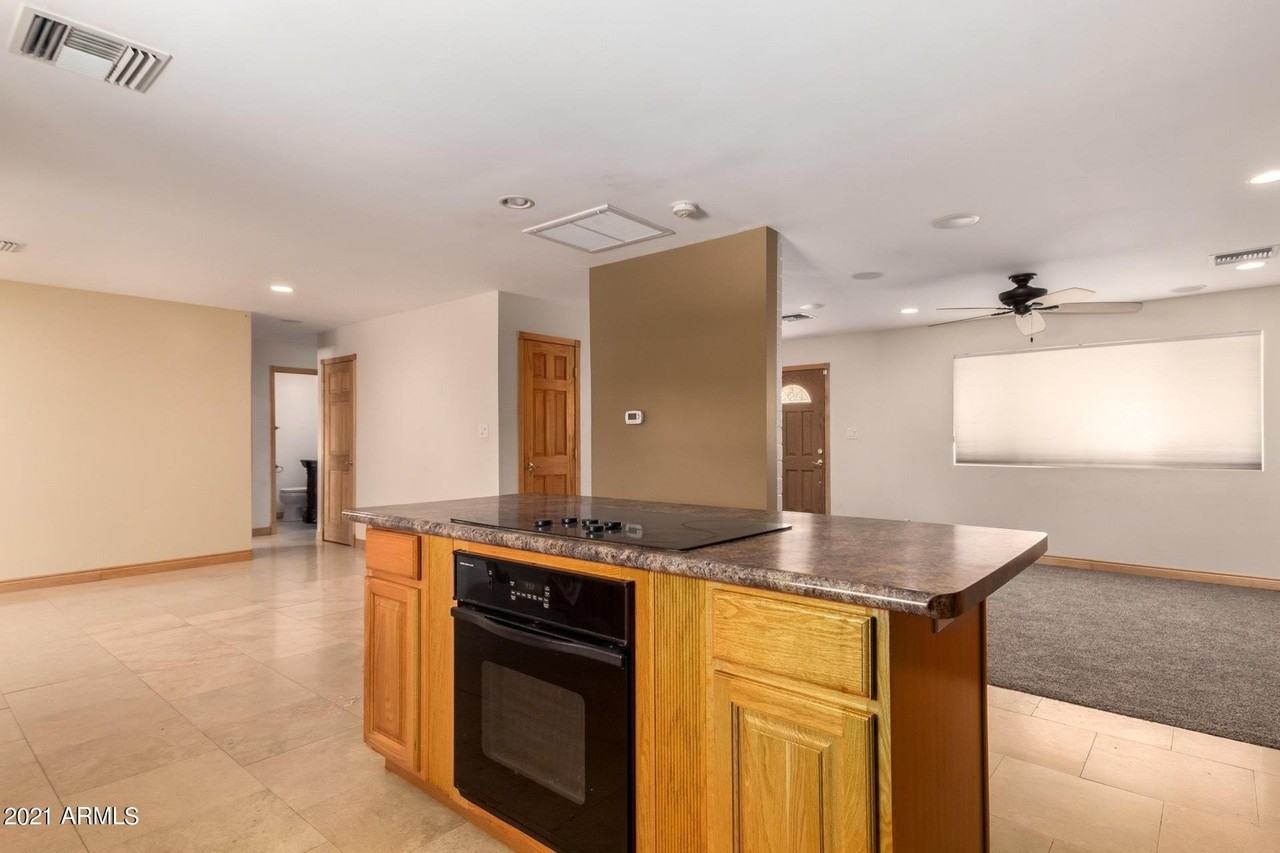 1608 W Inverness Dr - Photo 7 of 23