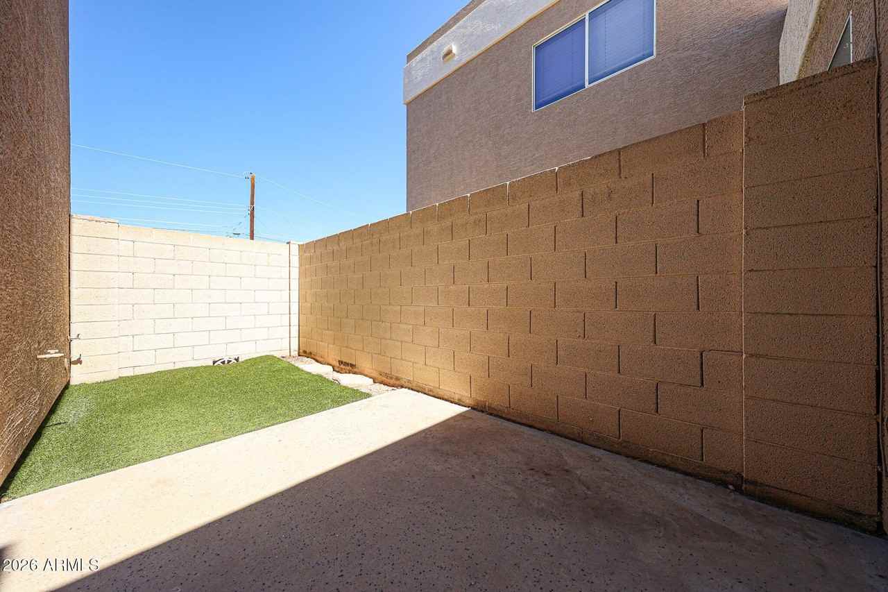 3221 N 37th St #32 - Photo 7 of 50