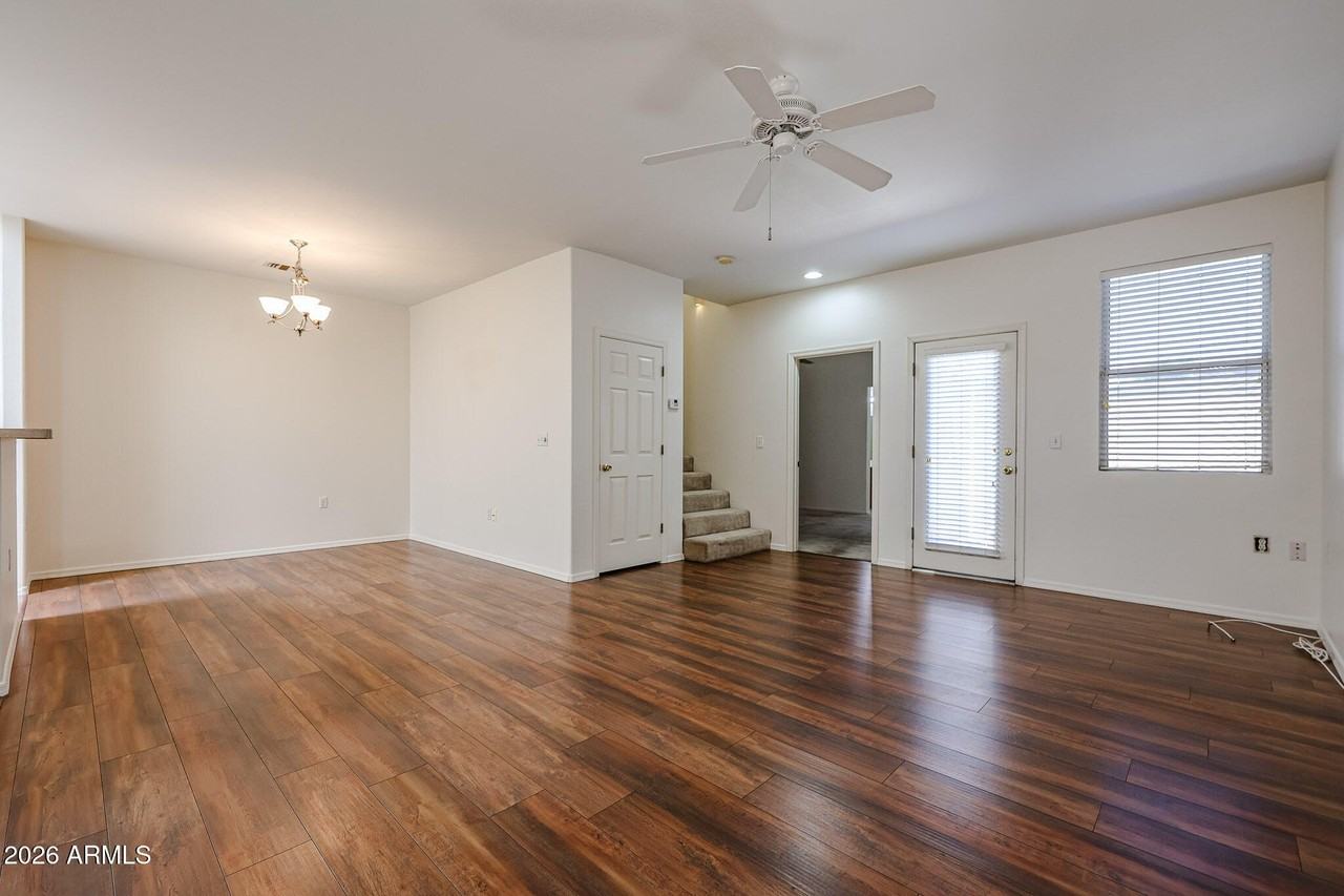 3221 N 37th St #32 - Photo 5 of 37
