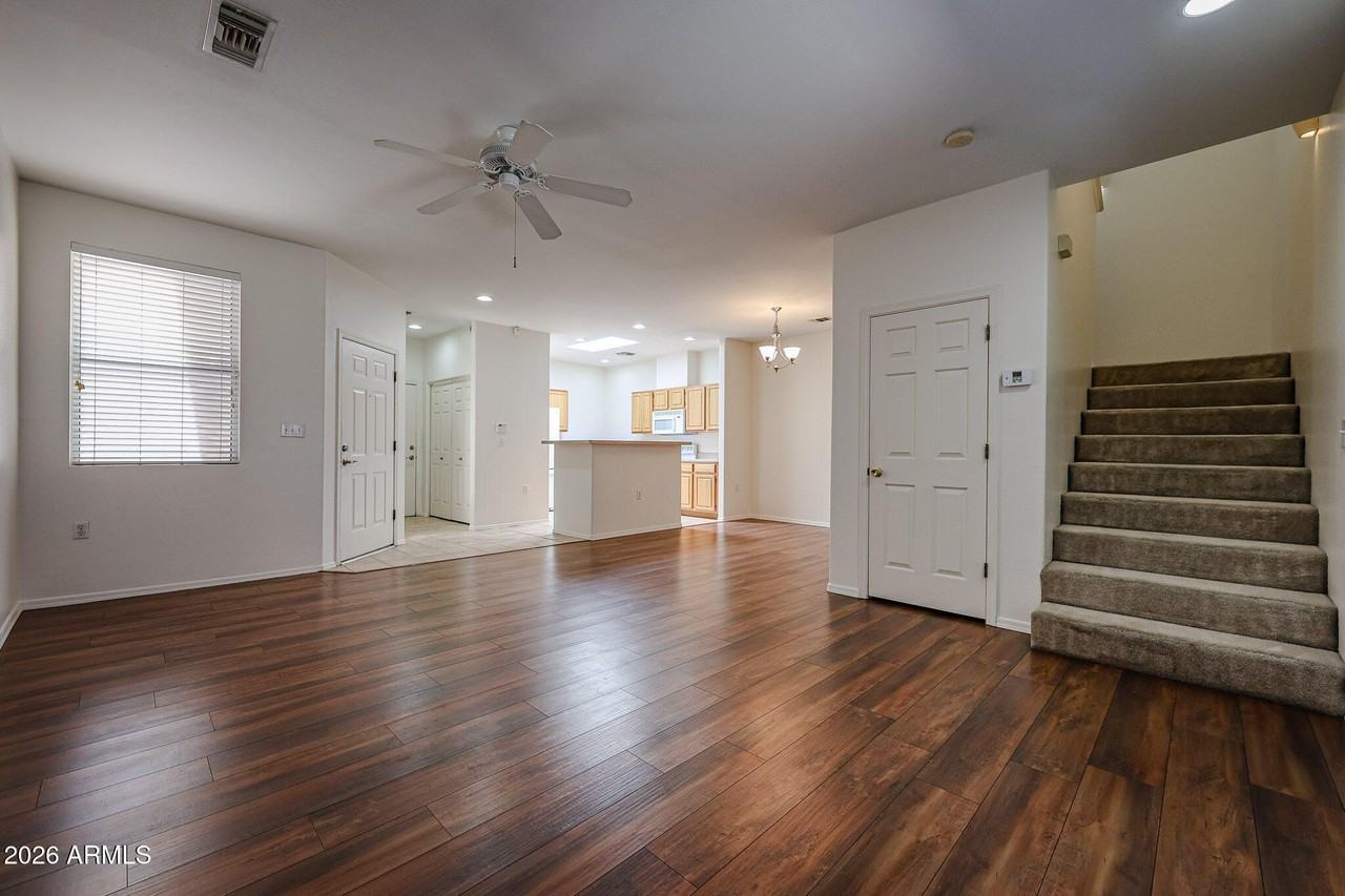 3221 N 37th St #32 - Photo 4 of 37