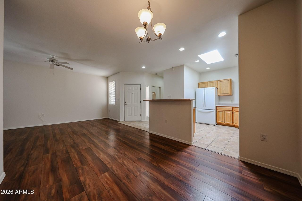 3221 N 37th St #32 - Photo 7 of 37