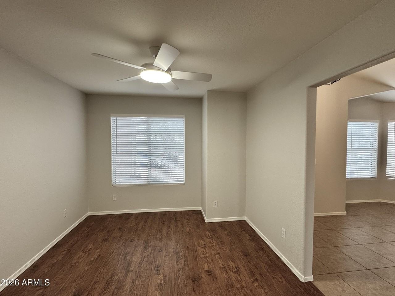 2302 E Edna Ave - Photo 7 of 36