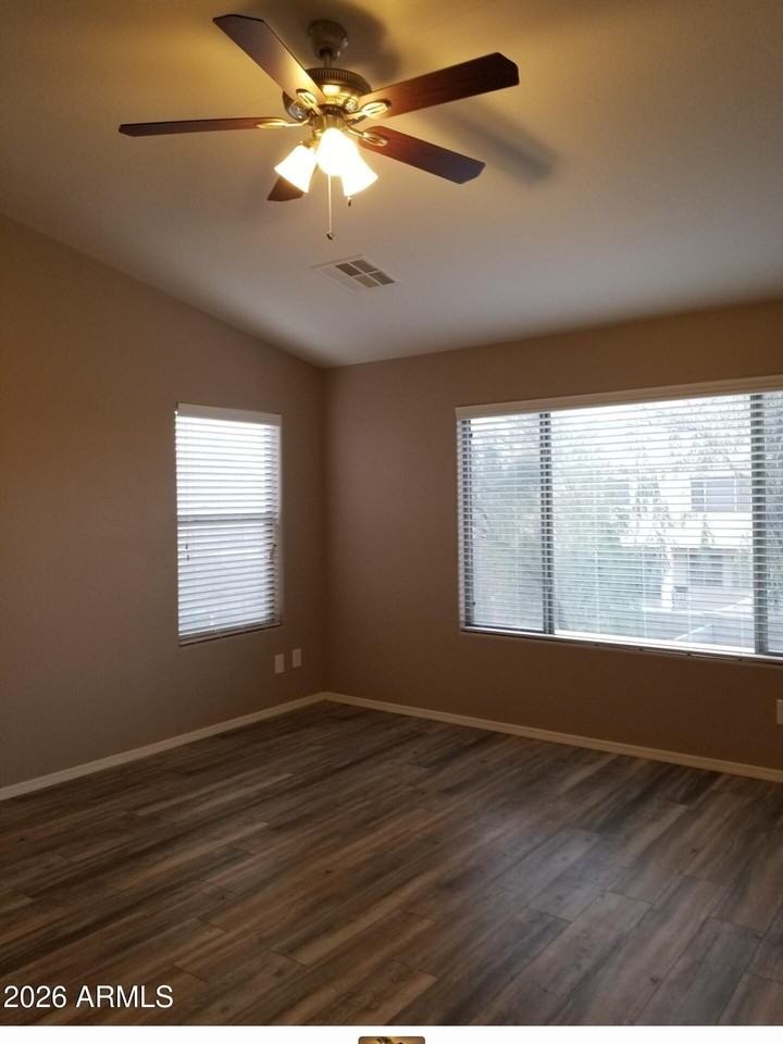 36554 W Alhambra St - Photo 2 of 5