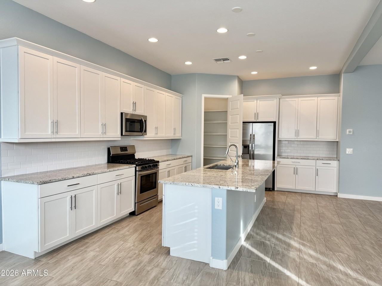 4122 S Quinn Ave - Photo 4 of 38