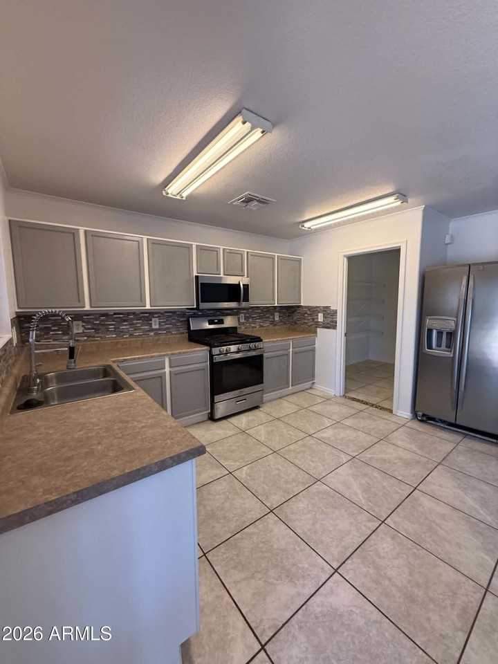 1261 E Dust Devil Dr - Photo 4 of 20