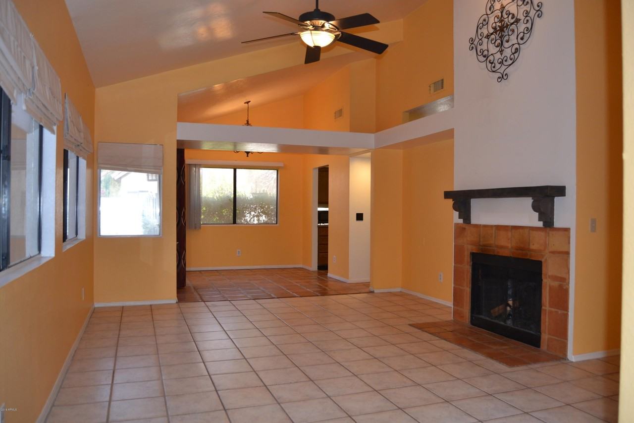 4648 W Harrison St - Photo 5 of 50