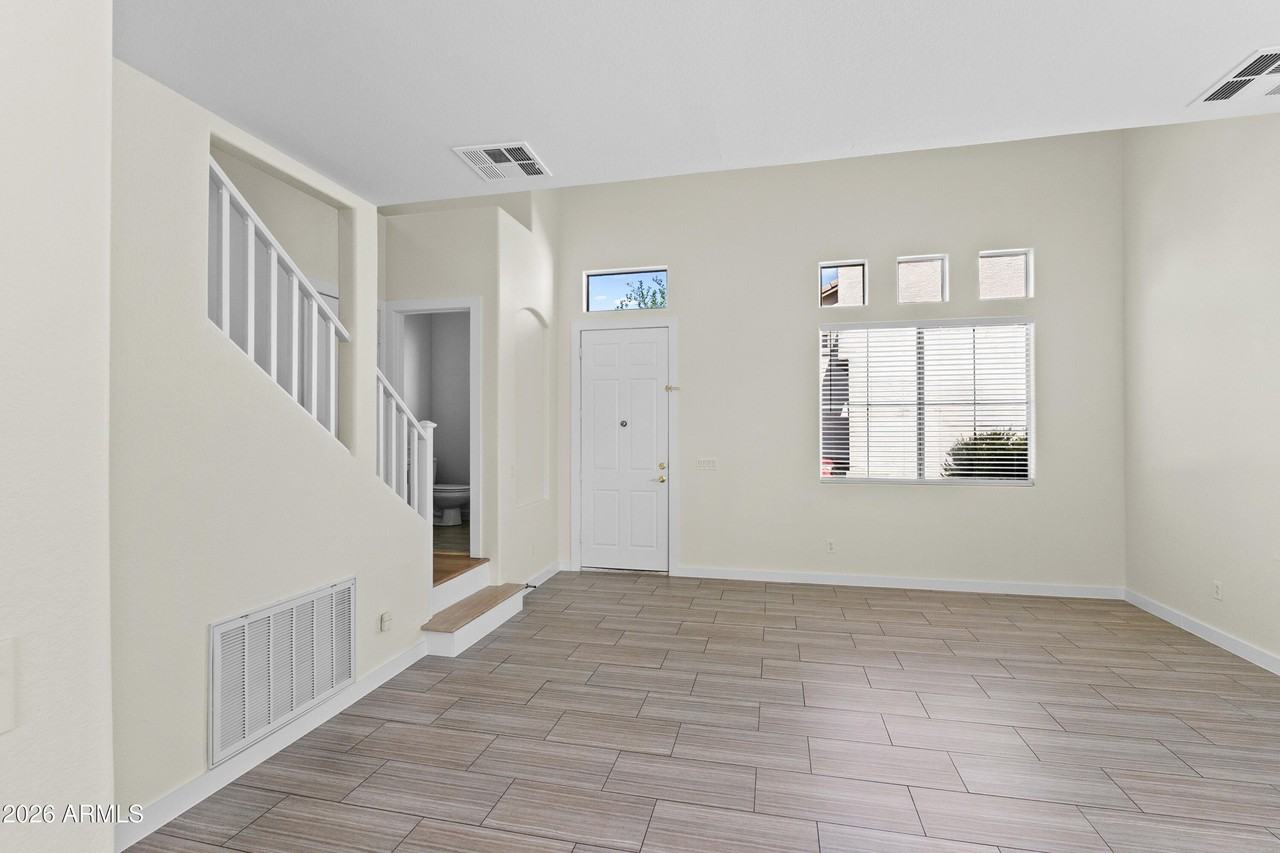 14369 W Lexington Ave - Photo 3 of 37