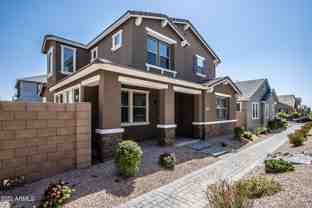 261 N Sandal - Photo 1 of 1