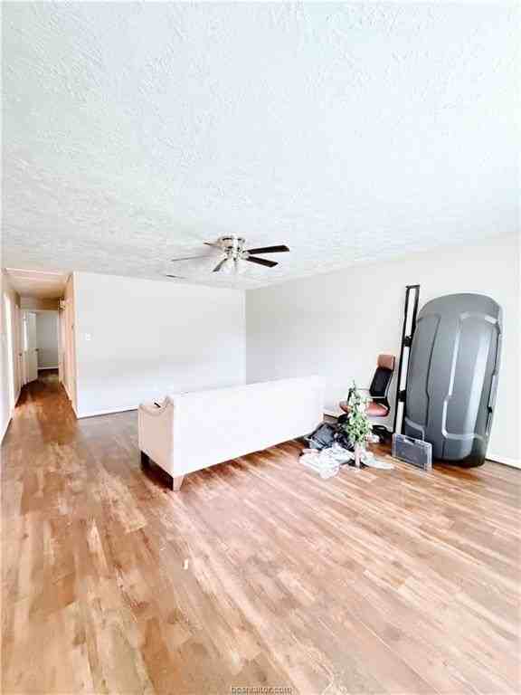 1207 Airline Dr - Photo 4 of 18
