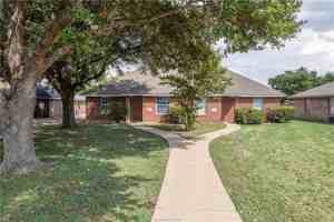 featured image of 904 Azalea Ct #A