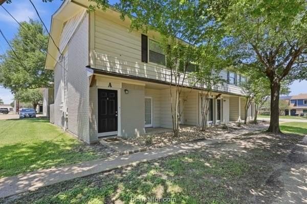 1403 Airline Dr #A - Photo 2 of 18
