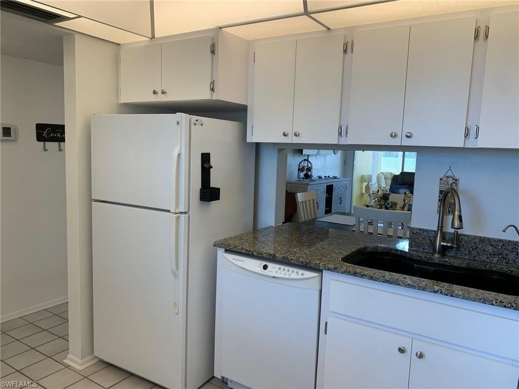 1740 Pine Valley Dr Apt 102 - Photo 3 of 45