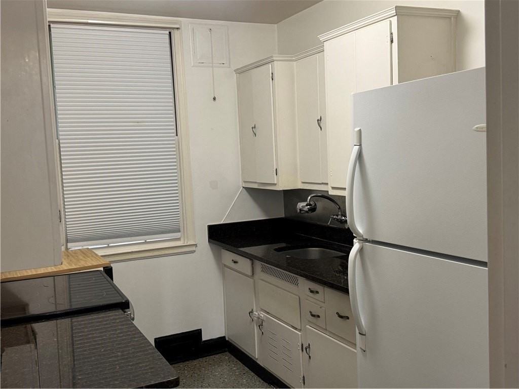 140 High Rd - Photo 6 of 12