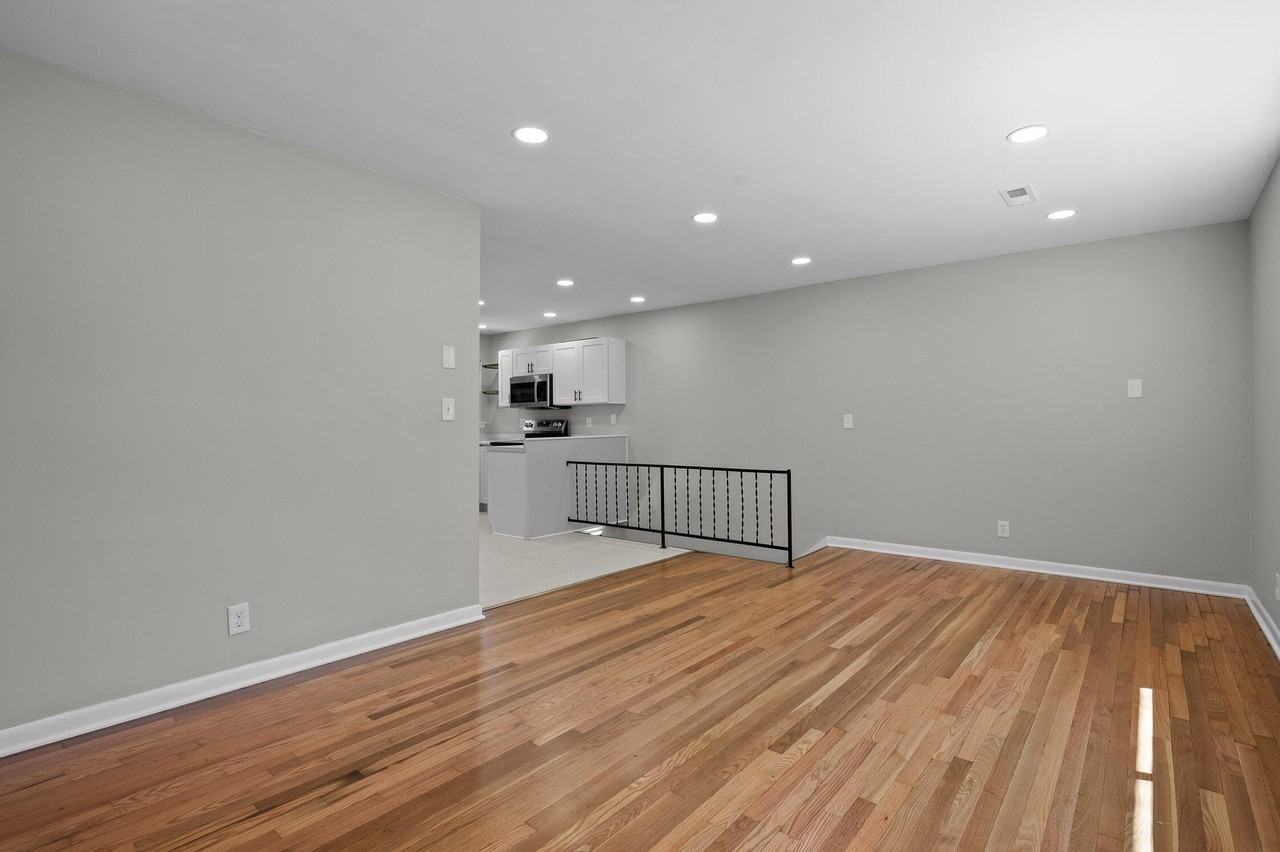 19 Johnson Blvd - Photo 3 of 22