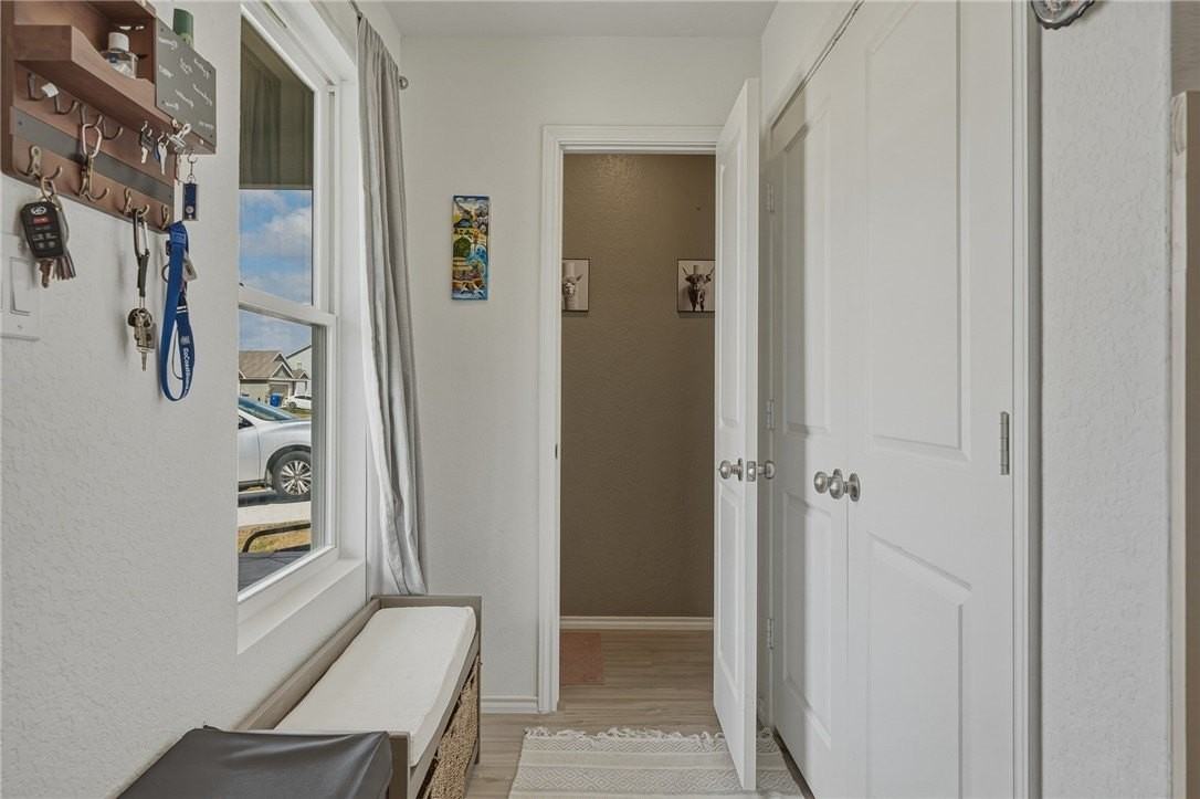 2674 Winterfell St - Photo 4 of 27
