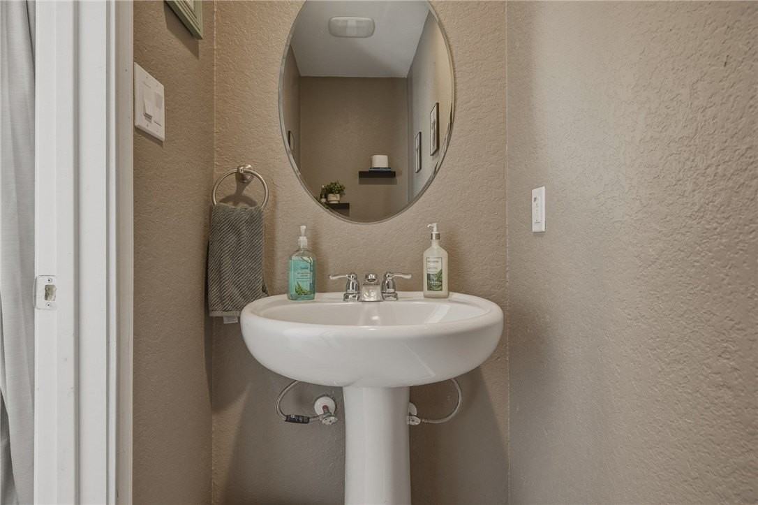 2674 Winterfell St - Photo 6 of 27