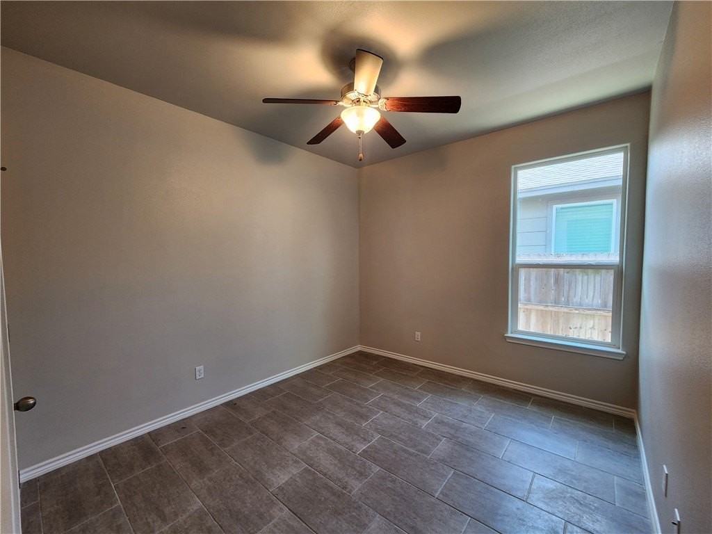 2233 Ibis St - Photo 6 of 17