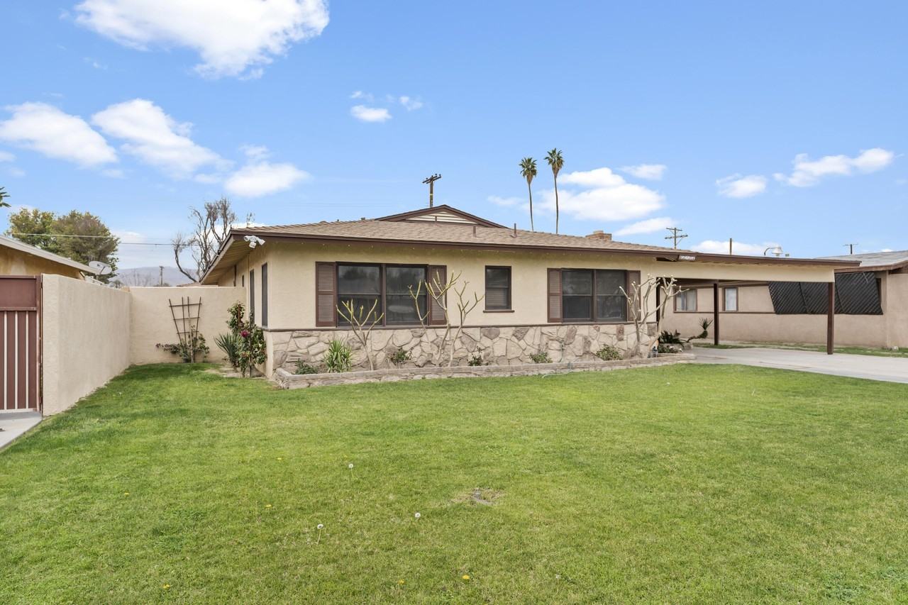 82172 Sierra Ave - Photo 2 of 29