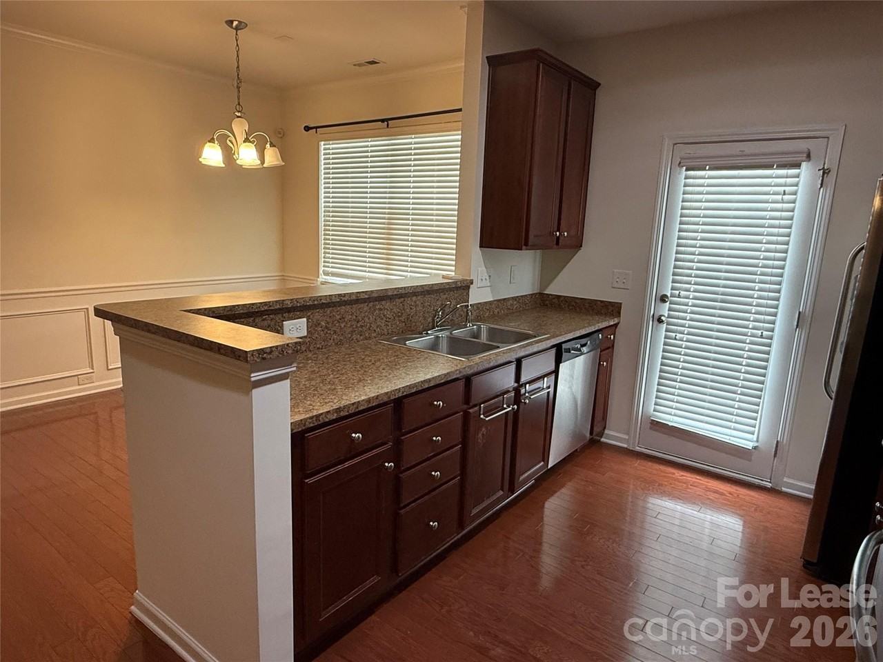 13138 Erwin Rd - Photo 5 of 20