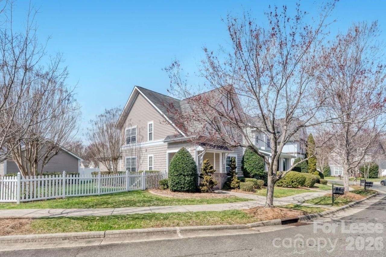 13718 Aldenbrook Dr - Photo 3 of 29