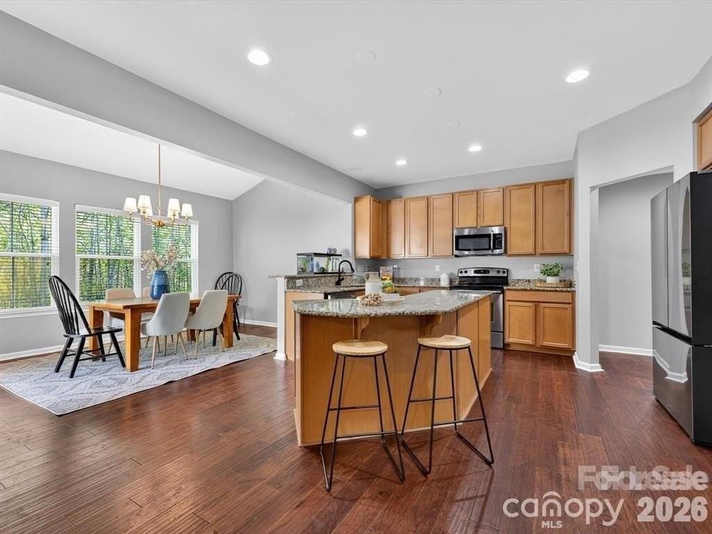 3020 Fallondale Rd - Photo 3 of 7