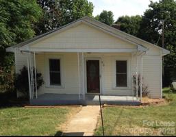 featured image of 718 Wilmington Ave