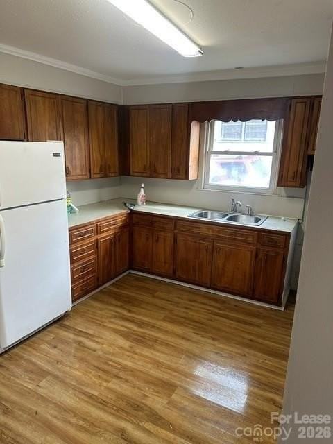 718 Wilmington Ave - Photo 3 of 8