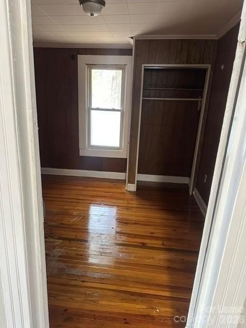 718 Wilmington Ave - Photo 5 of 8