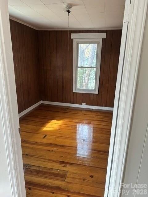 718 Wilmington Ave - Photo 6 of 8