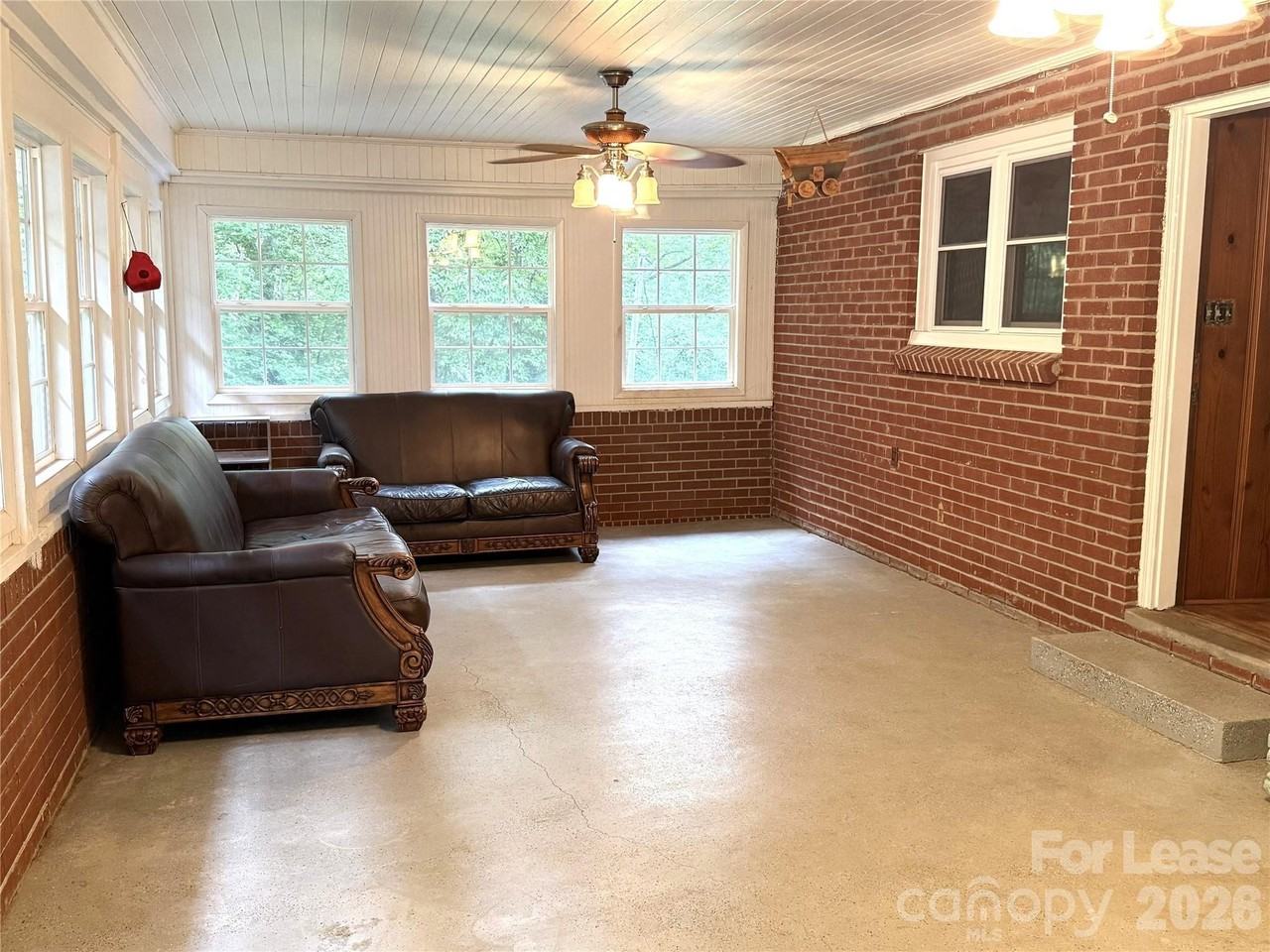 150 Cowan Ln - Photo 7 of 23
