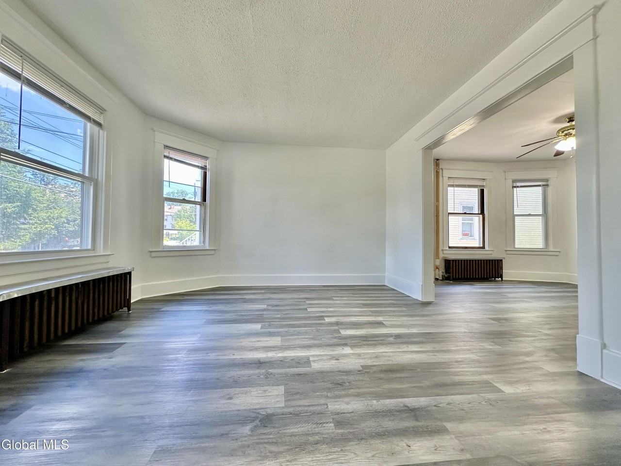 1346 Stanford St #1 - Photo 3 of 22