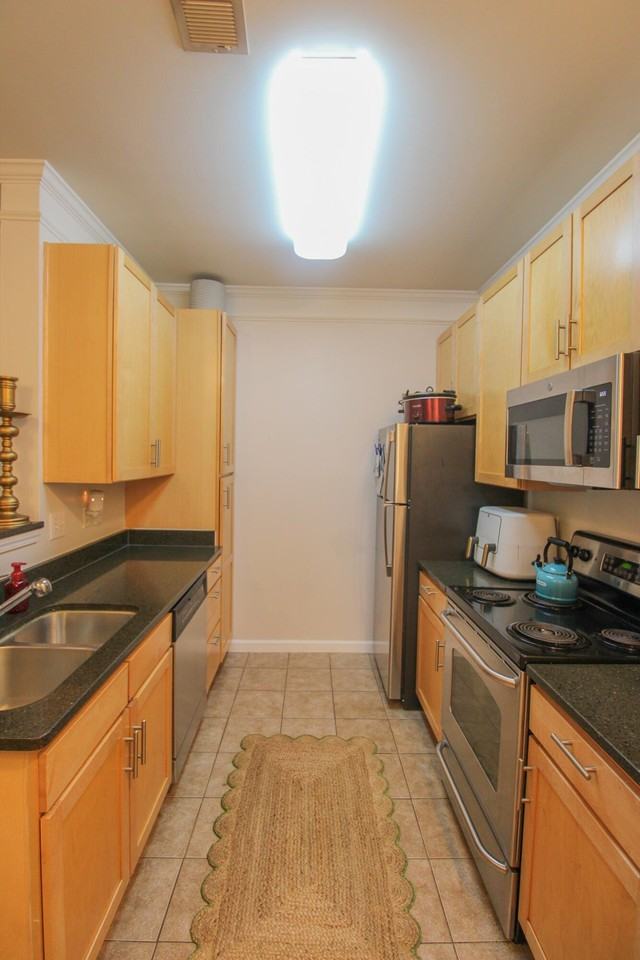 1755 Central Park Rd #4101 - Photo 5 of 17