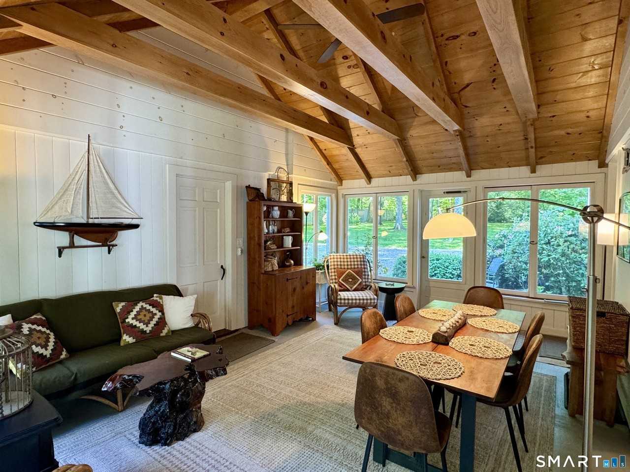 123 Interlaken Rd - Photo 4 of 25