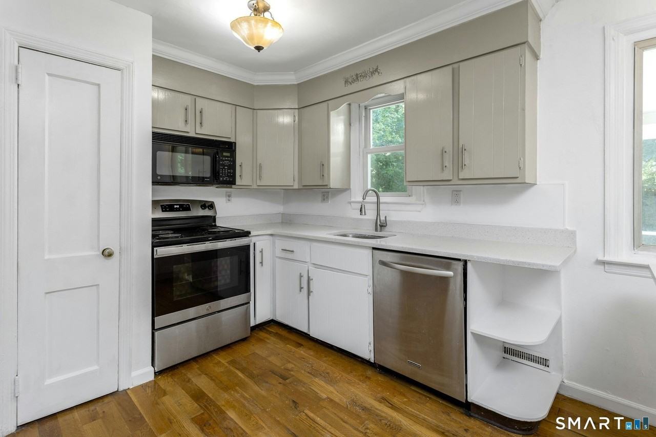 100 Loftus Cir - Photo 7 of 23